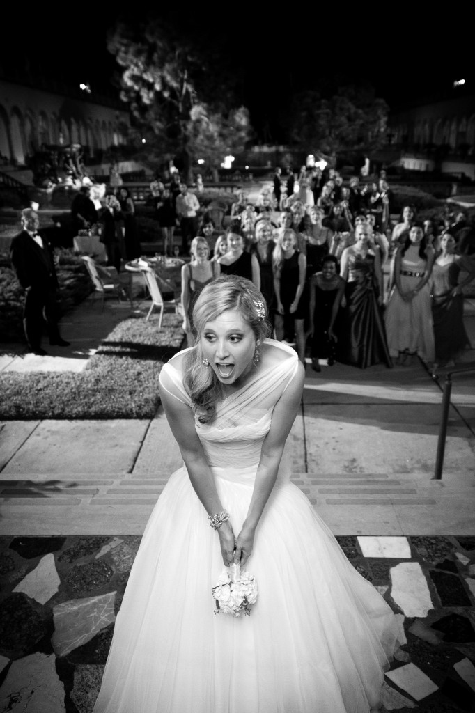 Bouquet toss, wedding photography, bride